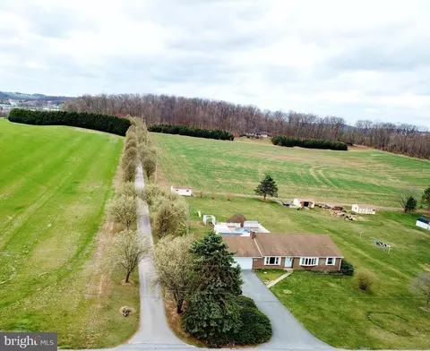 770 Gebhart Rd, Windsor, PA 17366