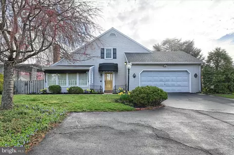 2371 Washington Rd, York, PA 17402