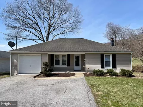7462 Reynolds Mill Rd, Seven Valleys, PA 17360