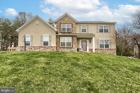 20 Jennifer Ln, Dillsburg, PA 17019