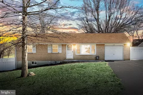 49 Water St, York, PA 17408
