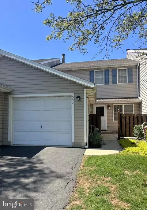 502 Stonegate Rd, York, PA 17408