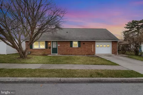 652 E Walnut St, Hanover, PA 17331