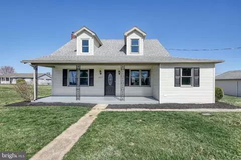 8477 Reynolds Mill Rd, Seven Valleys, PA 17360