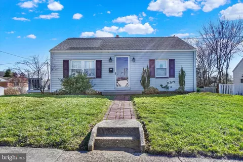 50 E Girard St, Dallastown, PA 17313