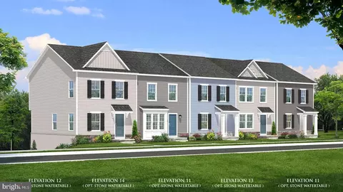 161 Holstein Dr, Hanover, PA 17331