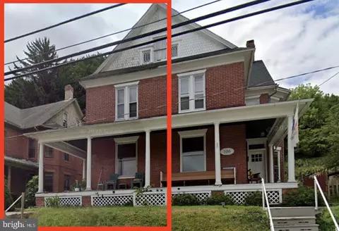 104 Hanover St, Glen Rock, PA 17327