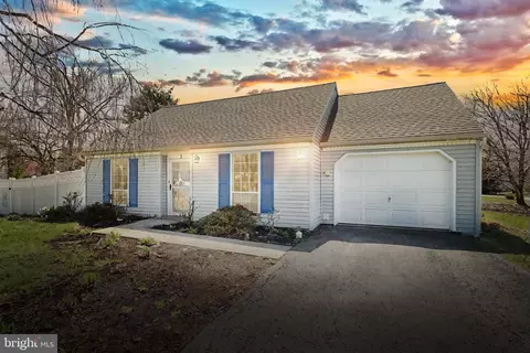 3 Still Water Cir, Dillsburg, PA 17019