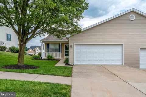 6823 Seneca Ridge Dr, York, PA 17403