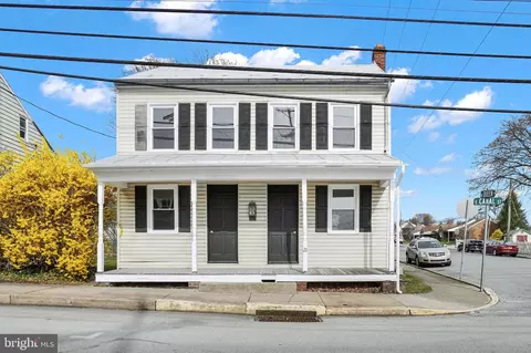21 E Canal St, Dover, PA 17315