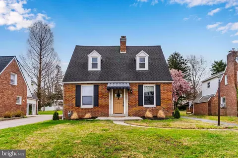 456 Edgehill Rd, York, PA 17403