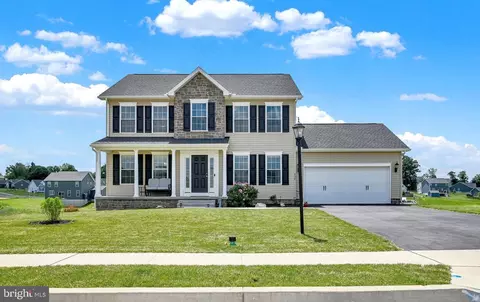 530 Ripple Dr #48, Hanover, PA 17331