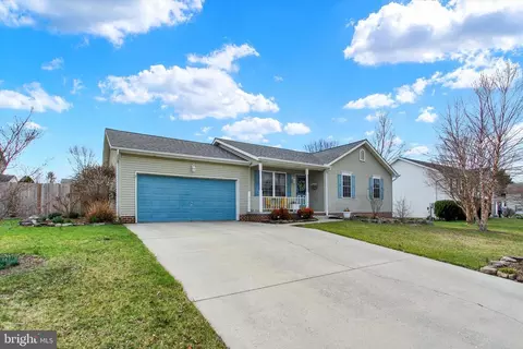 1668 Beech Ln, Hanover, PA 17331 photo 2