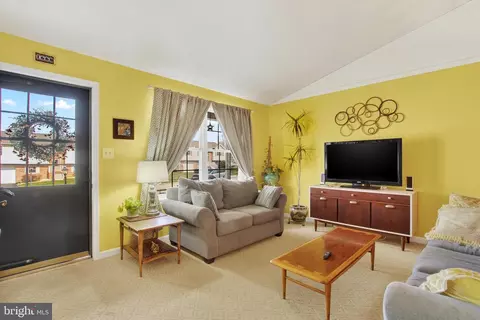 1668 Beech Ln, Hanover, PA 17331 photo 3