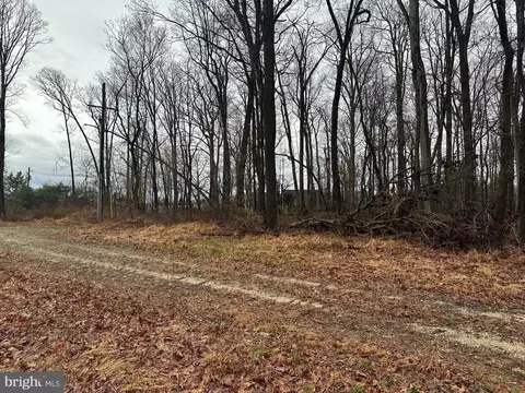 lot Apt 3 Maddox Rd, Stewartstown, PA 17363