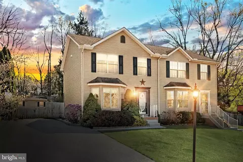 9 Wagner Dr, Hanover, PA 17331