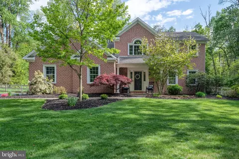1156 Siddonsburg Rd, Mechanicsburg, PA 17055