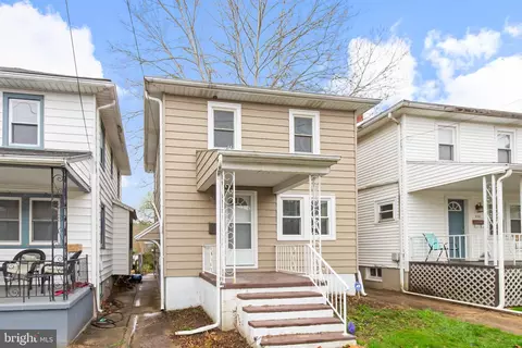 332 Springdale Rd, York, PA 17403