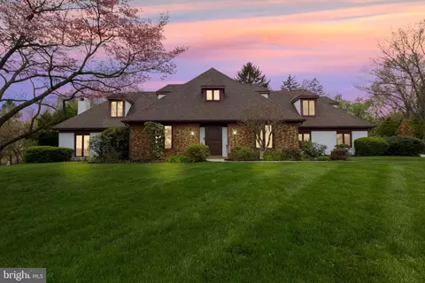 1420 Detwiler Dr, York, PA 17404