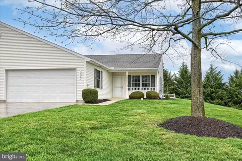 1349 Village Dr, Spring Grove, PA 17362
