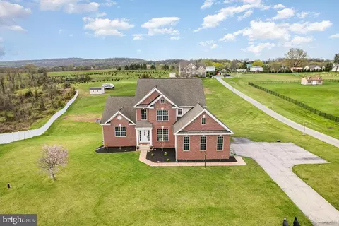 95 Kristin Dr, Etters, PA 17319