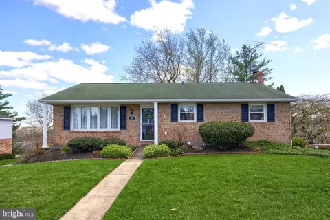 112 Skyview Dr, Shrewsbury, PA 17361