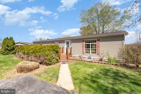 4125 Leah Ave, Dover, PA 17315