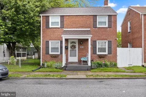 1043 E Poplar St, York, PA 17403