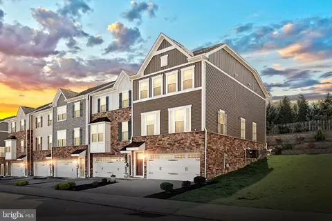 1121 Rosecroft Ln #70, York, PA 17403