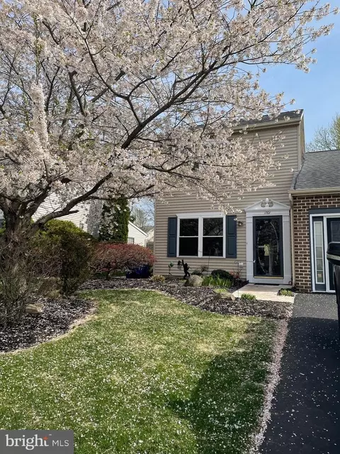 1701 Weeping Willow Ln #51A, Dover, PA 17315