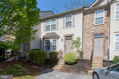 103 Royal Dr, Manchester, PA 17345