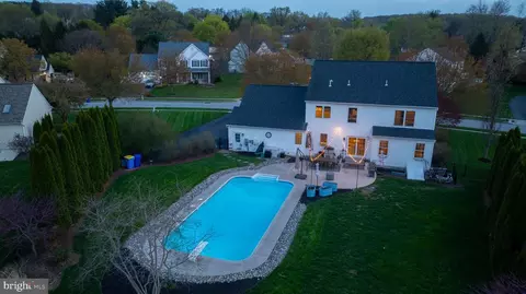 4233 Britain Dr, York, PA 17402