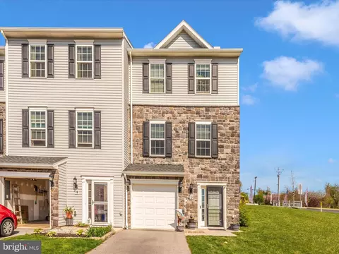 72 Holstein Dr, Hanover, PA 17331