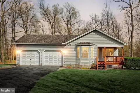 3691 Hobart Rd, Glenville, PA 17329