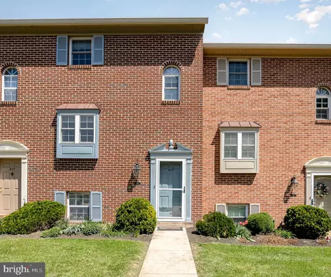 415 Weldon Dr, York, PA 17404