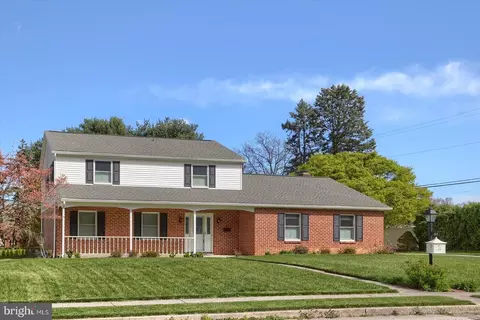 313 Barberry Dr, Hanover, PA 17331