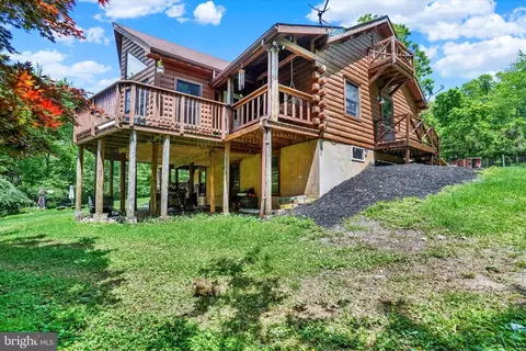 18487 Zeigler School Rd, Stewartstown, PA 17363