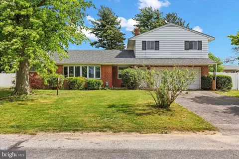 2300 Locust Rd, Dover, PA 17315