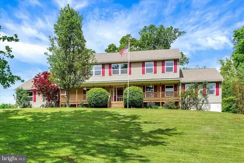 1055 Copenhaffer Rd, York, PA 17404