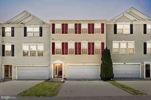 2170 Golden Eagle Dr, York, PA 17408