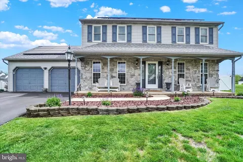 286 Mountain View Dr, York, PA 17404