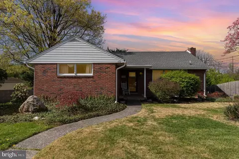 114 Poplar Rd, New Cumberland, PA 17070