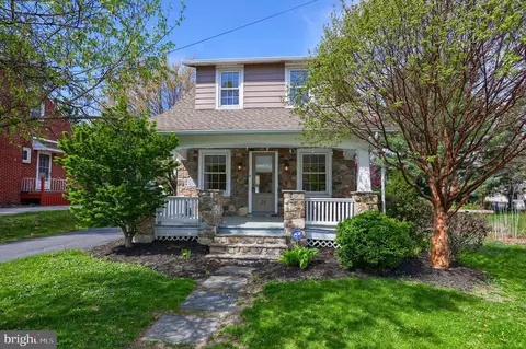 24 N Royal St, York, PA 17402