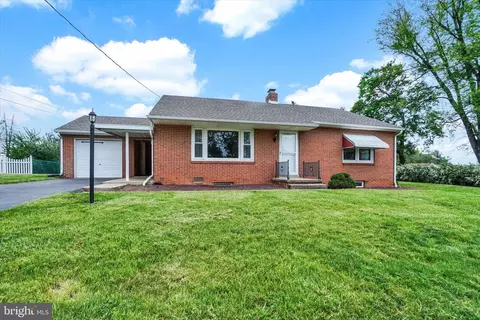 4645 Wolfs Church Rd, York, PA 17408