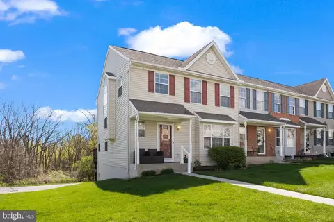 153 Country Ridge Dr, Red Lion, PA 17356