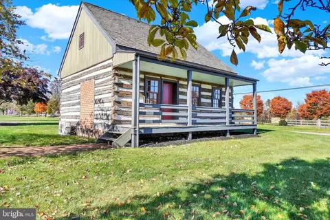 1900 Greenbriar, York, PA 17404