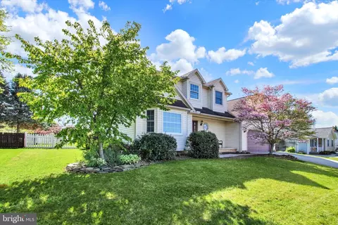 Exterior - 1664 Beech Ln, Hanover, PA 17331 photo 3 of 6