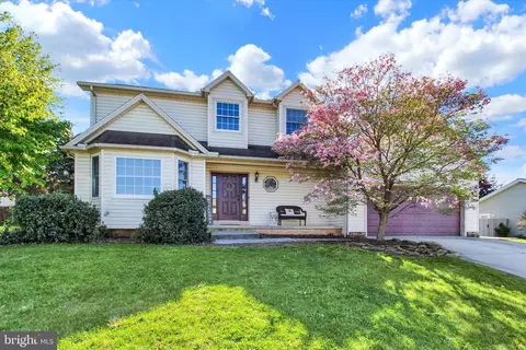Exterior - 1664 Beech Ln, Hanover, PA 17331 photo 2 of 6