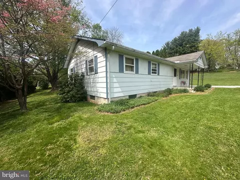 1222 Hoff Rd, Hanover, PA 17331 photo 3