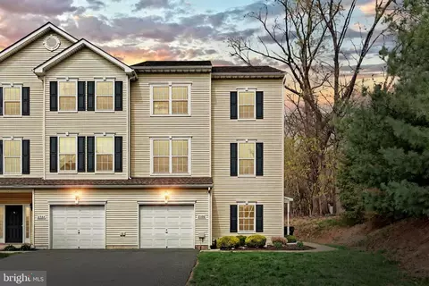 2326 Sunny Hill Cir #2326, York, PA 17406
